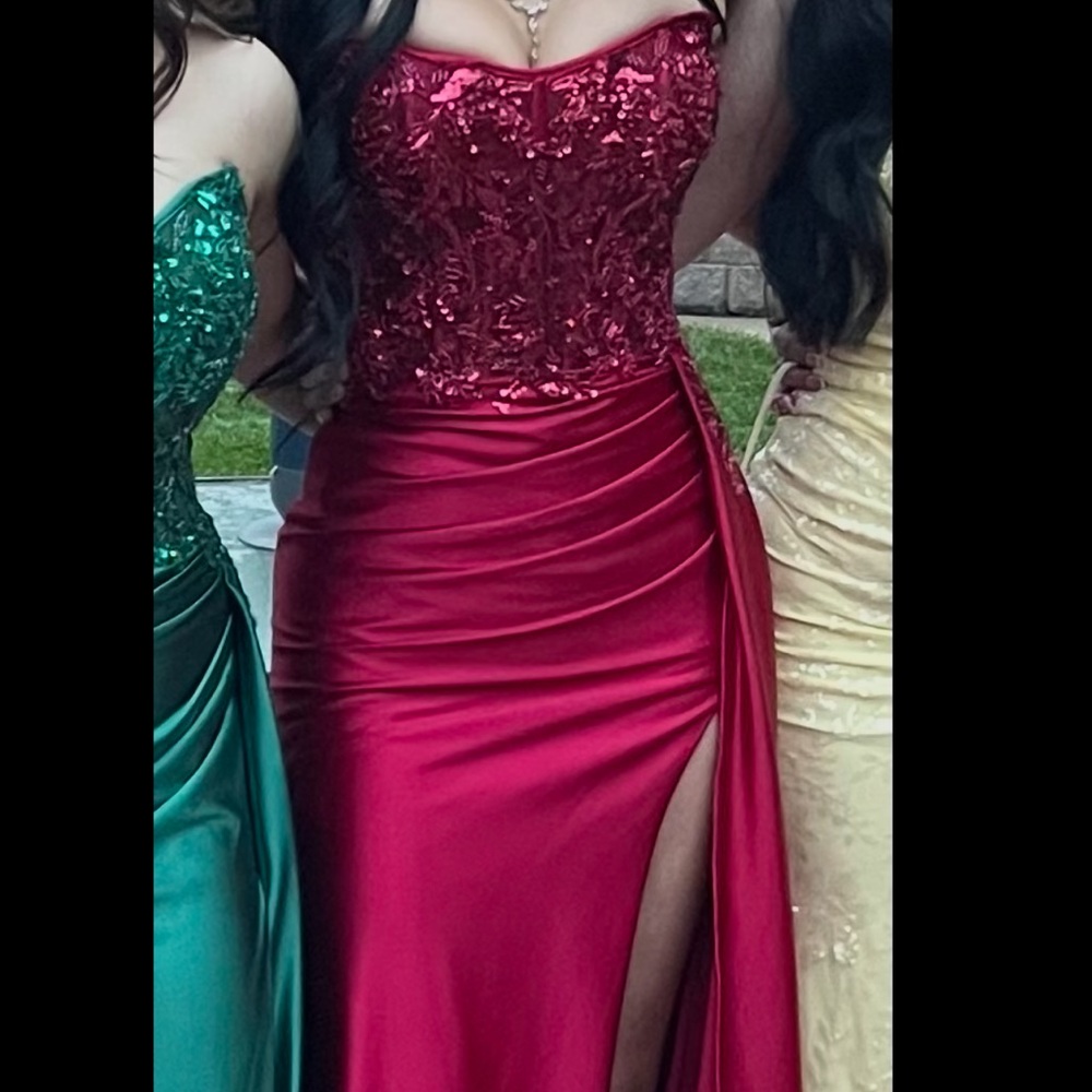 Red prom dress